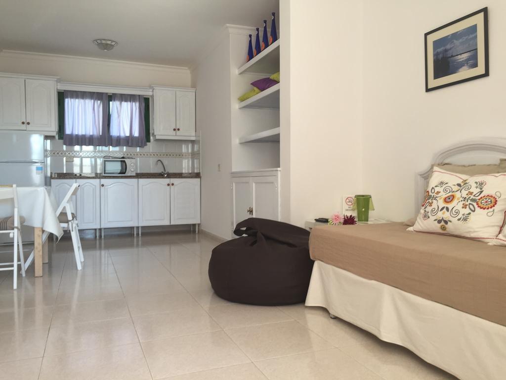 Apartamentos Flamboyant Adults Only Puerto del Carmen  Chambre photo