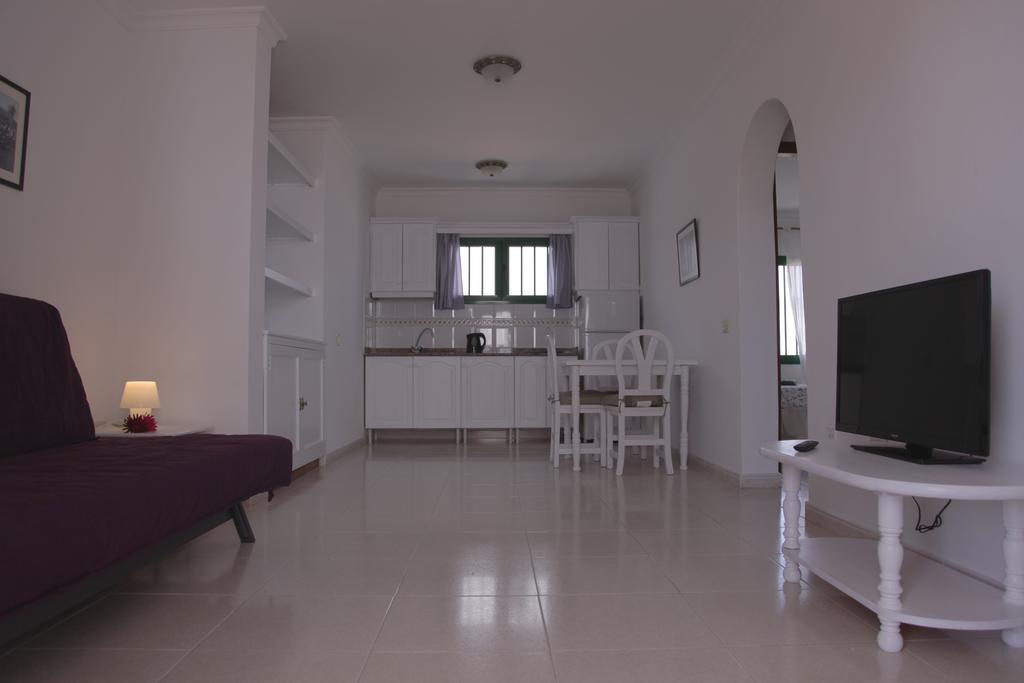 Apartamentos Flamboyant Adults Only Puerto del Carmen  Chambre photo